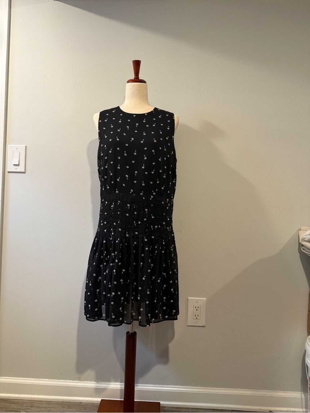 Petite Ann Taylor Black Sleeveless Mini Dress with White Dot Floral Print